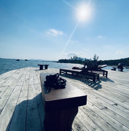 Nắng đã làm cho má em hồng