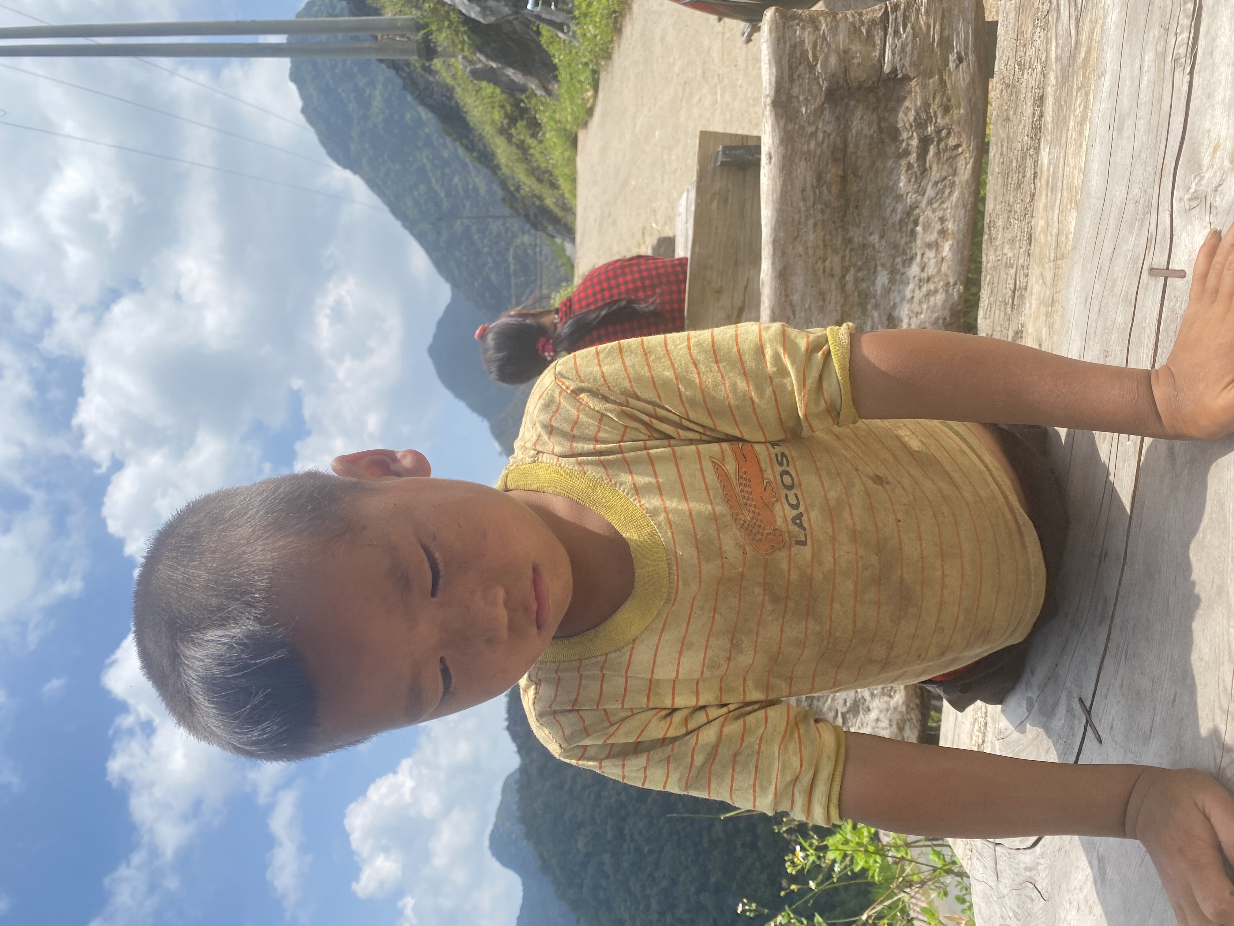 Trẻ em vùng cao !