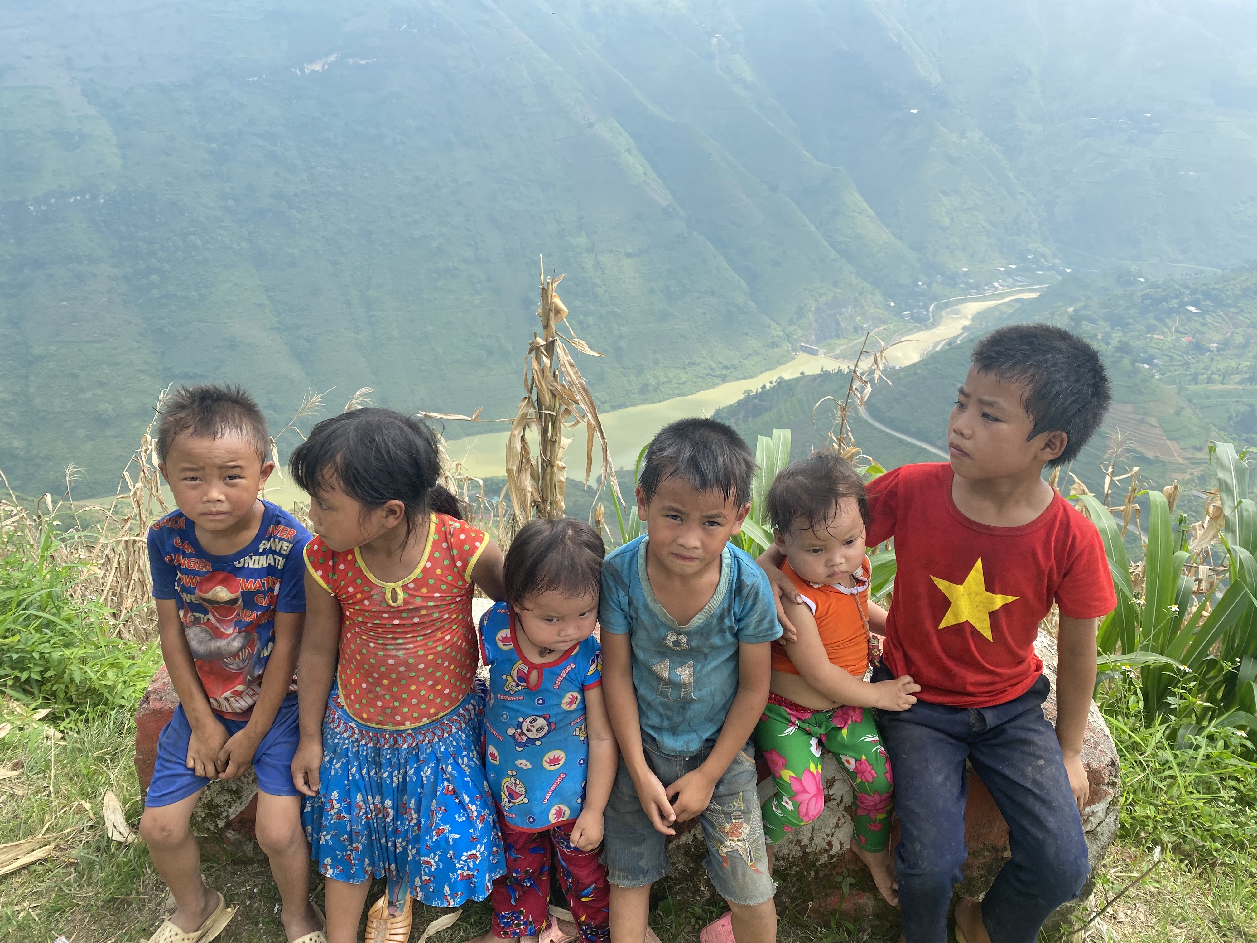 Trẻ em vùng cao !