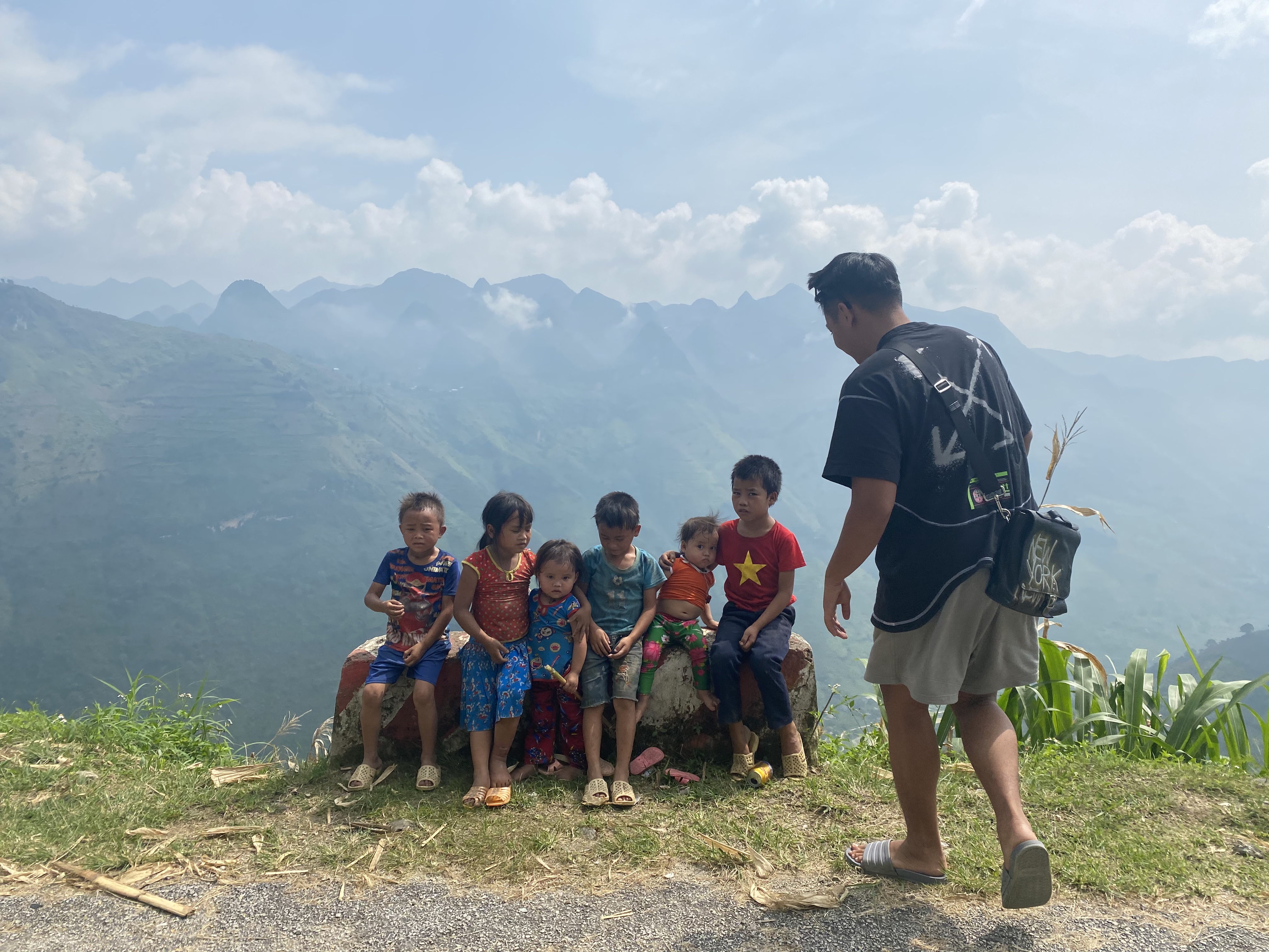 Trẻ em vùng cao !